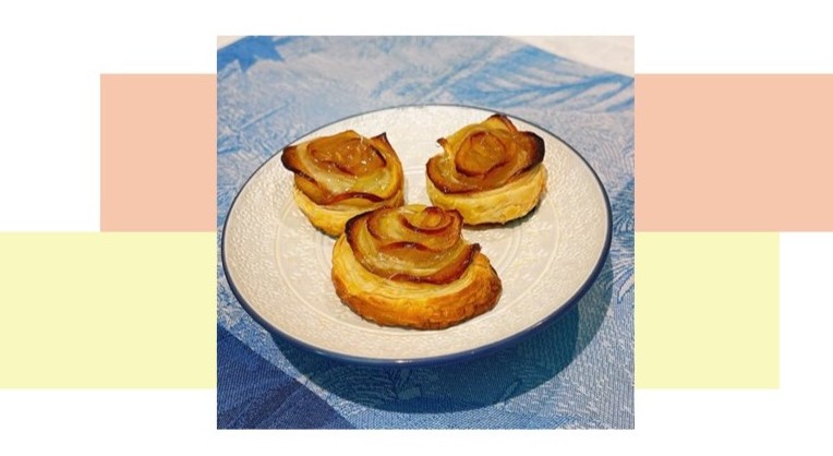 🍎🌹 薔薇のアップルパイを焼き上げました 🌹🍎